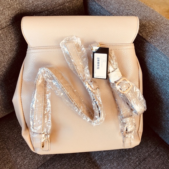 bebe- DOROTHEA BACKPACK TAUPE-Retail $109 NWT - Picture 2 of 4